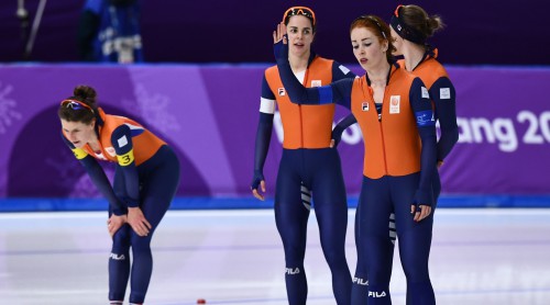 Nīderlandei fiasko komandu iedzīšanā ātrslidošanā - tikai sudrabs un bronza