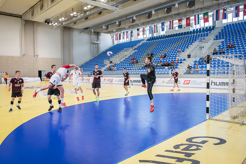 Latvijas U-20 handbolistiem cīņa pret mājinieci Melnkalni par uzvaru apakšgrupā