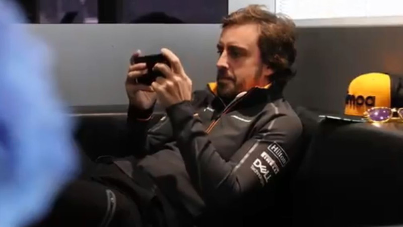 Alonso kaļ plānus par startēšanu NASCAR?