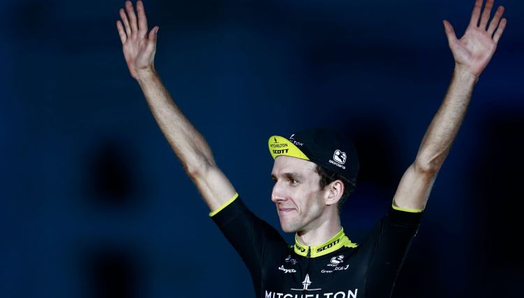 "Vuelta a Espana" noslēdzas ar britu riteņbraucēja Jeitsa triumfu