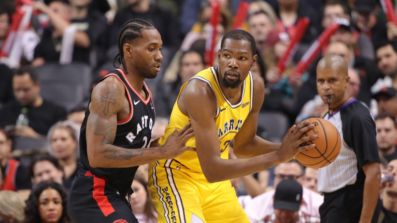 NBA līdere "Raptors" pagarinājumā pieveic "Warriors", Durentam 51 punkts