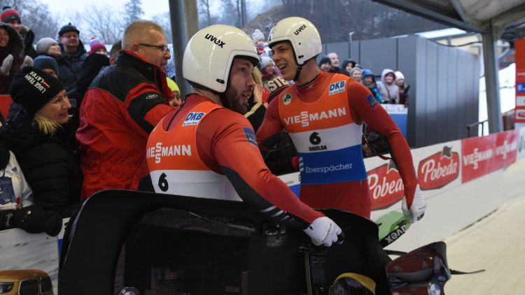 Putins un Marcinkēvičs par 0.002 sekundēm apsteidz brāļus Šicus un iegūst sesto vietu