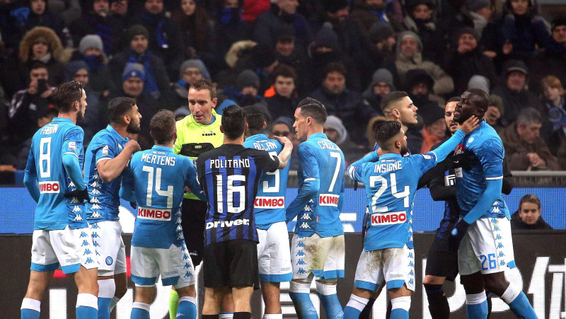 Pēc Milānas "Inter" un "Napoli" fanu sadursmēm miris cilvēks