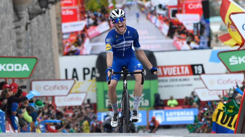 Rogličs un Lopess iesaistīti masveida kritienā, "Vuelta a Espana" tuvojas kulminācijai