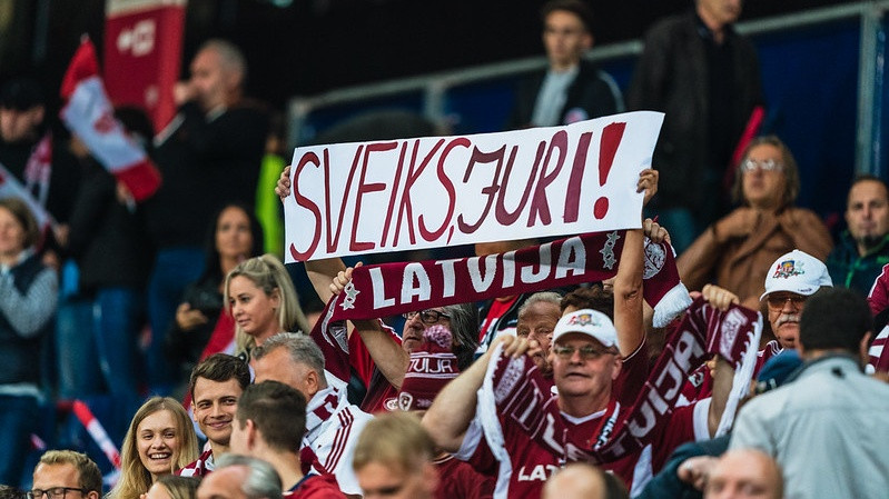 Latvijas futbola izlase Maltu varētu uzņemt jau skatītāju klātbūtnē