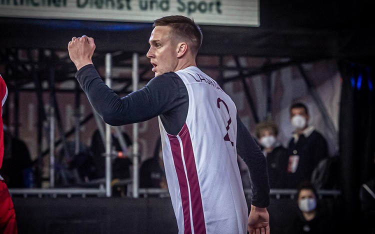 Latvijas 3x3 basketbolisti OS kvalifikācijas turnīrā pieveic Nīderlandi