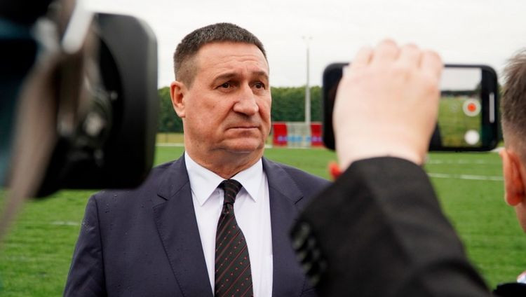 Čehijā aizturēts Baltkrievijas Futbola federācijas prezidents