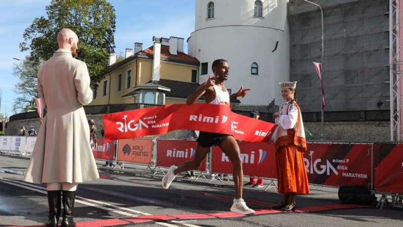 Rīgas maratonā uzvar etiopieši, Latvijas čempioni - Bērziņš un Kļučņika