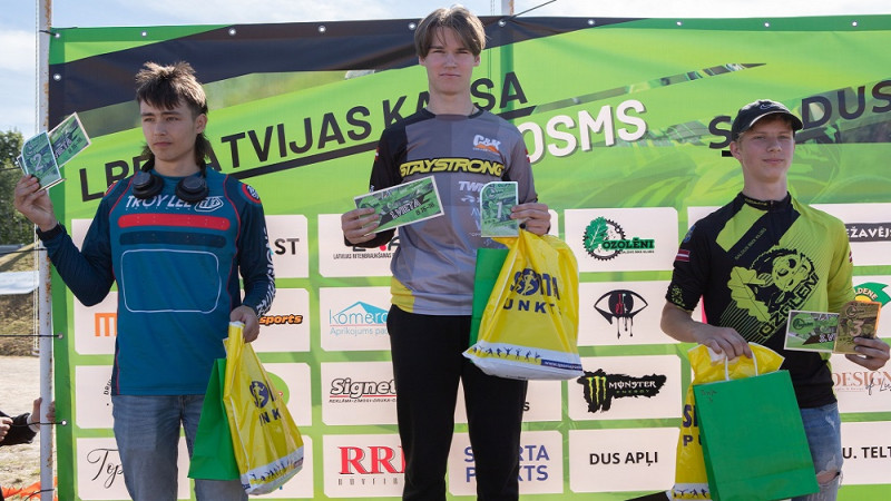 Langmanis un Strazdiņš uzvar Latvijas kausa BMX posmā Saldū