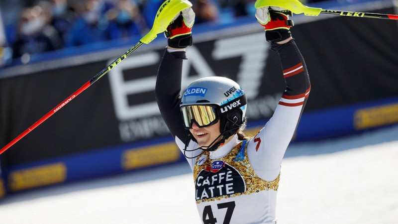 Ģērmane otro čempionātu pēc kārtas Top30 slalomā, pārsteidzoša uzvara kanādietei
