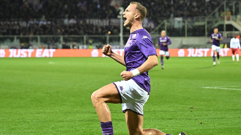 KL: ''Fiorentina'' pirmajā mačā pieveic turkus, Poznaņa sper platu soli pretī 1/4 finālam