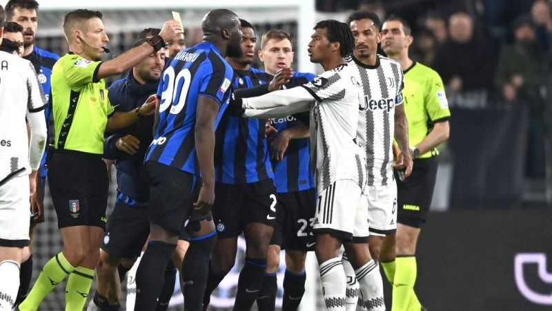Itālijas kausa grandu pusfinālā nekārtības, Lukaku izglābj "Inter" un tiek patriekts