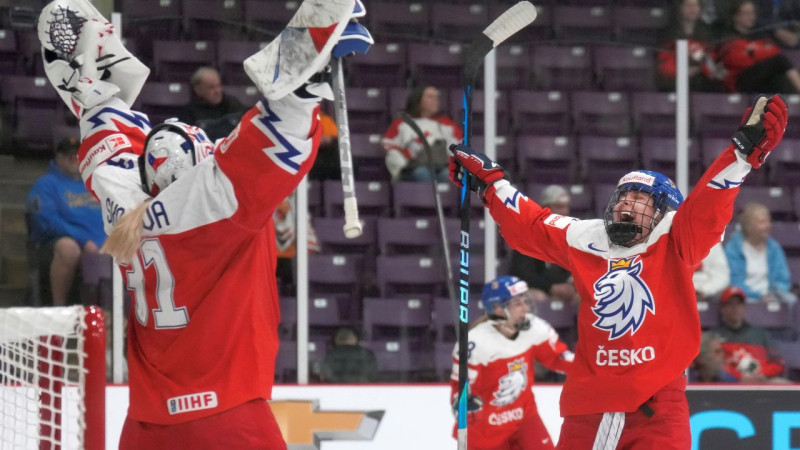 Čehijas hokejistes otro gadu pēc kārtas PČ ceturtdaļfinālā pieveic Somiju