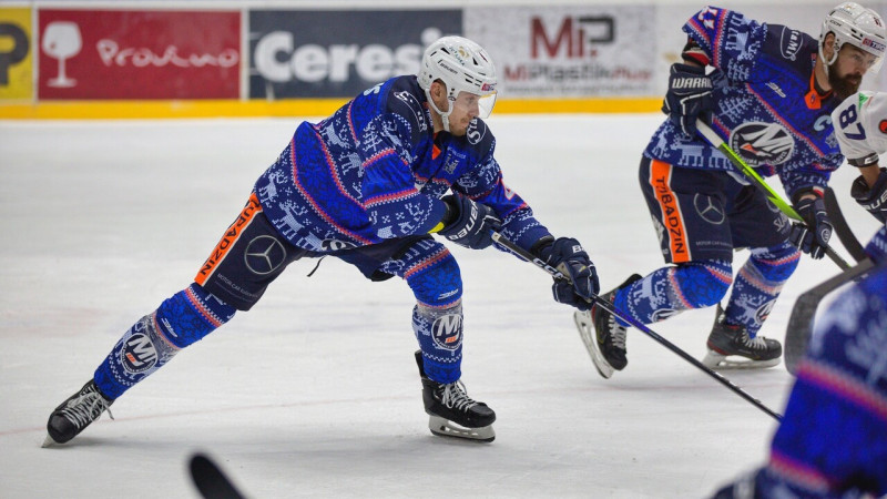 Freibergu pārbaudes turnīrā Slovākijā aizstās Bindulis