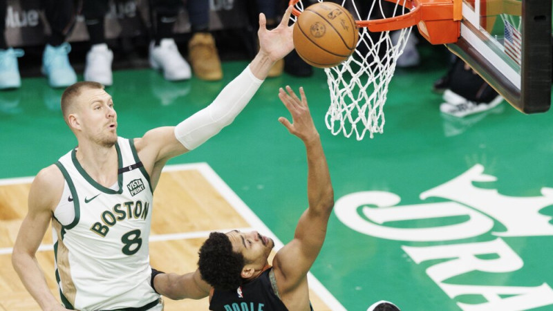 Porziņģim 34+11 un karjeras rekords soda metienos, ''Celtics'' pieveic ''Wizards''