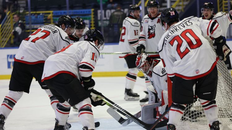 Marcinkēvičam uzvaras vārti latviešu duelī ECHL, Ansonam piespēle un konflikts AHL