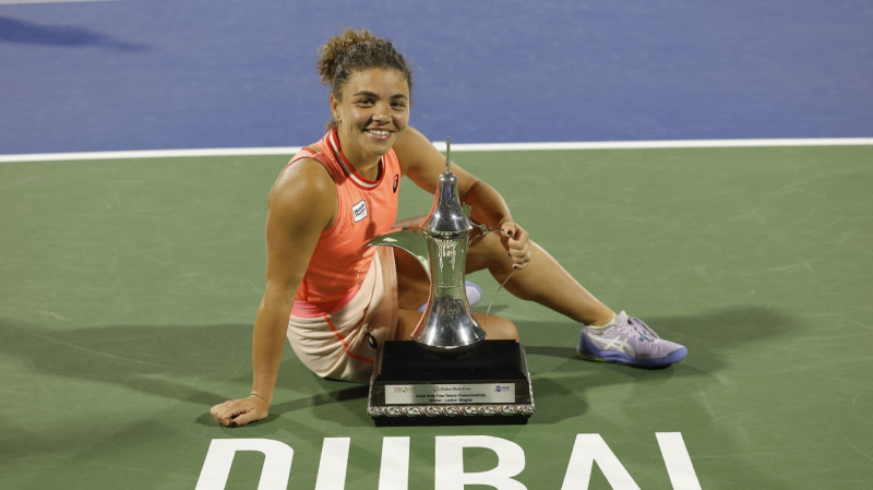 Paolīni pārsteidzoši kļūst par Dubaijas "WTA 1000" čempioni