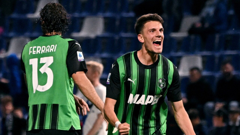 Cīņā par izdzīvošanu esošā "Sassuolo" sagādā čempionei "Inter" otro zaudējumu