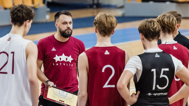 Šlesers kadetu izlasē iekļauj septiņus "Ekselences centra" audzēkņus