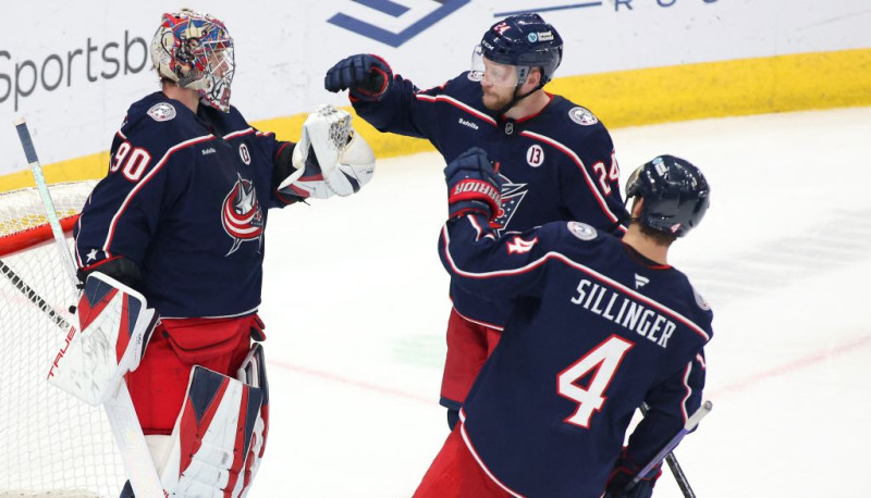 Merzļikins un "Blue Jackets" uzvar 10 vārtu spēlē, Girgensons un Tampa zaudē