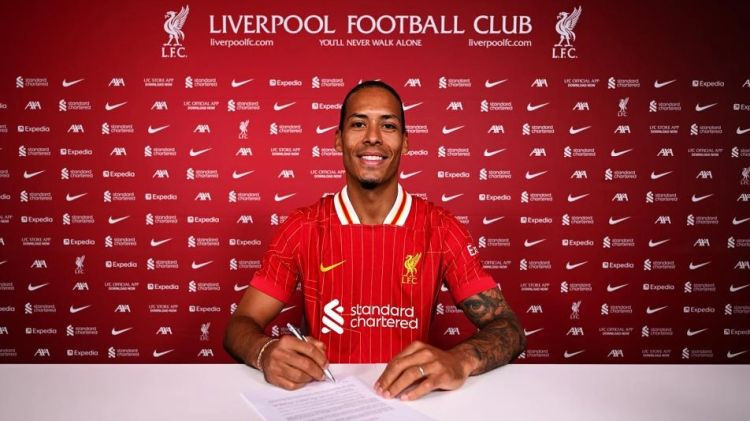 Anglijas Premjerlīgas līdere "Liverpool" līgumu pagarina arī ar van Deiku