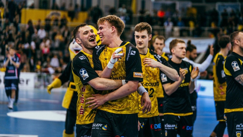 Jānis Pāvels Valkovskis turpina piekopt vadošā spēlētāja lomu, Rogonovs pamanāms Spānijas ASOBAL