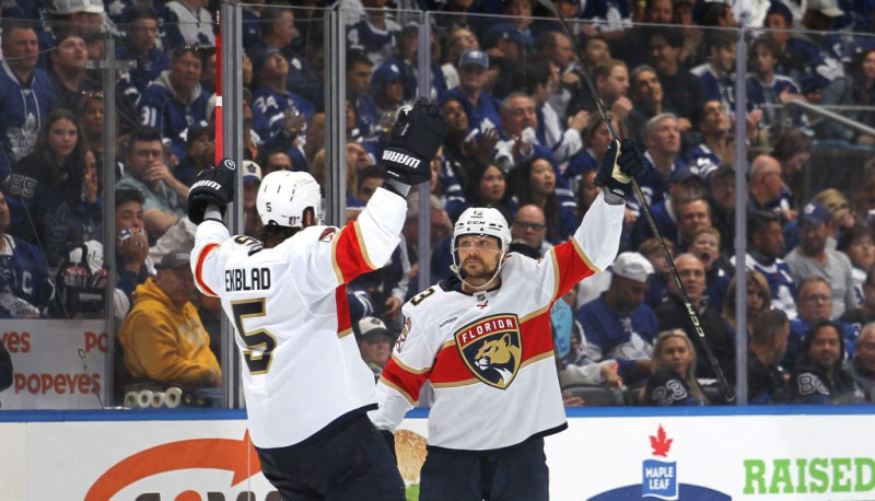 Balinskim sezona turpinās – "Panthers" izšķirošajā mačā pārbrauc pāri "Maple Leafs"