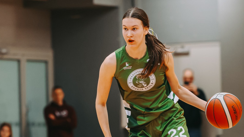 "Mārupes gurķi" pārsteidz Liepāju, Jugla galotnē gāž Daugavpili no U17 troņa