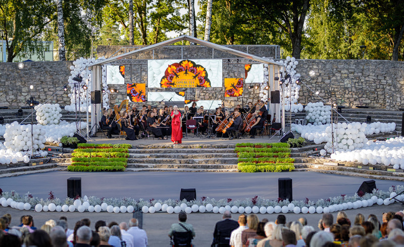VII Starptautiskais Operetes festivālā Ikšķilē sola spožu mākslinieku plejādi