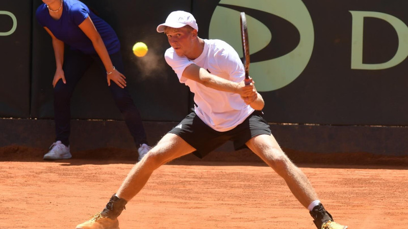 Artūrs Žagars debitē ATP rangā, Štrombahs atkāpjas par divām pozīcijām