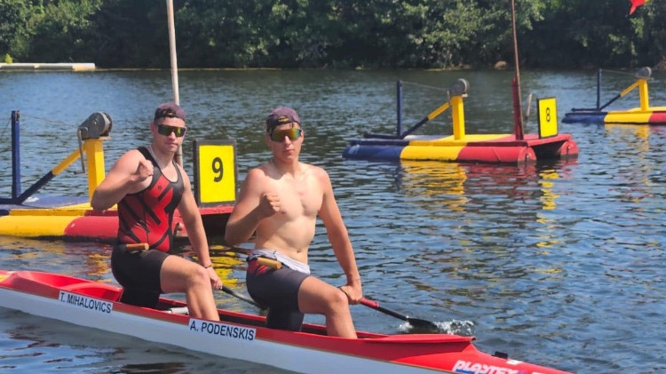 Podenskim un Mihalovičam septītā vieta Eiropas junioru čempionātā