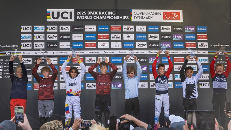 Strēlis un Švalkovska izcīna piektās vietas BMX Pasaules Challenge čempionāta jaunākajās grupās
