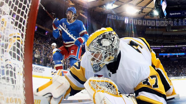 Šilovs pēc spožas debijas gandarīts par darba atmaksāšanos un saņem uzslavu no Krosbija