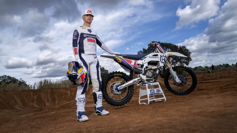 De Volfs ar "Husqvarna" pāriet uz MXGP klasi