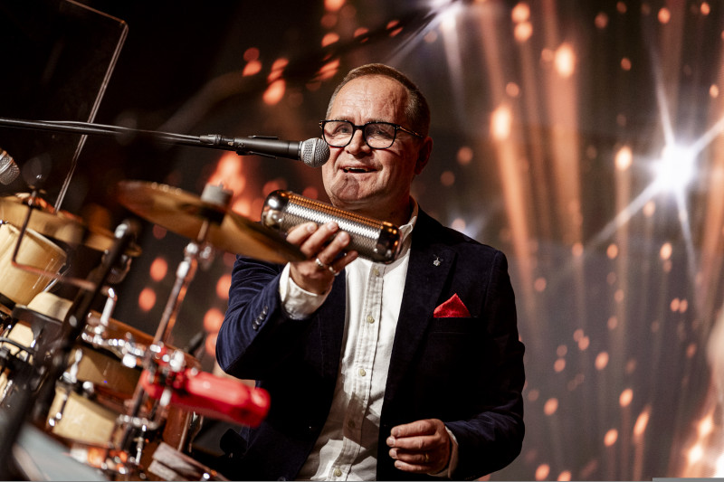 Guntars Račs ar vērienīgu koncertu Ulbrokā atklāj jubilejas koncertu sēriju un izsludina papildkoncertu