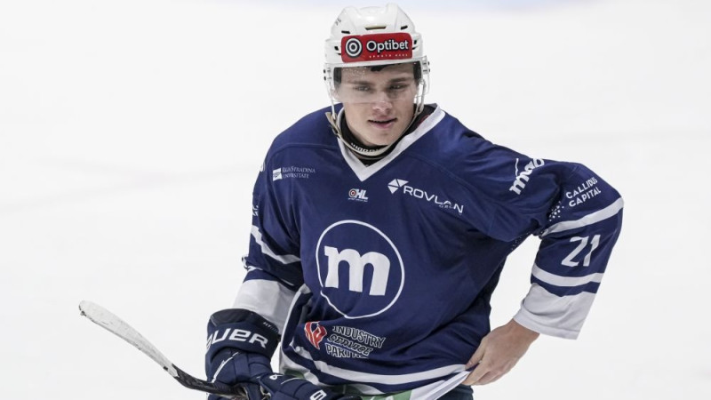 Titula sargātāja dominē un ar dažu spēļu avansu kāpj augstāk