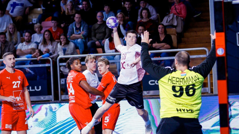 Latvijas handbolisti Luksemburgā iekrāj pamatīgu pārsvaru