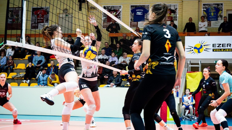 Daugavpilietes arī galvaspilsētā negaidīti uzveic RVS/LU, tiekot kausa pusfinālā