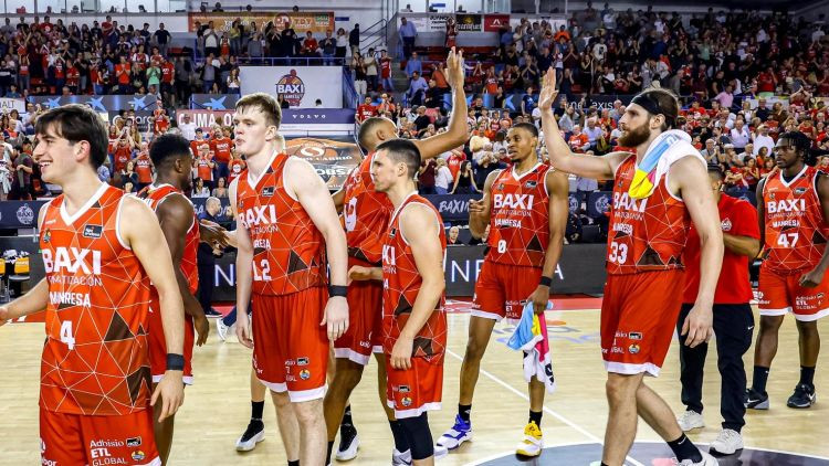 Šteinbergam latviešu duelī minūšu rekords ACB karjerā, Šmitam vēl viens zaudējums Turcijā