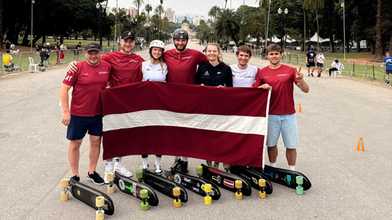 Pasaules čempionātā skeitbordā līnijslalomā Gailītim un Ozoliņai zelts, Kuzminam sudrabs