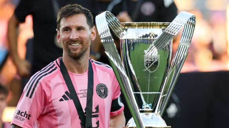 Mesi ar divām rezultatīvām piespēlēm galotnē izcīna Maiami pirmo MLS kausu