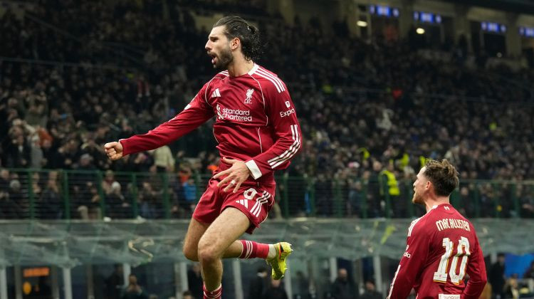 Liverpūle izrauj uzvaru Milānā, Barselona atspēlējas pret Frankfurti