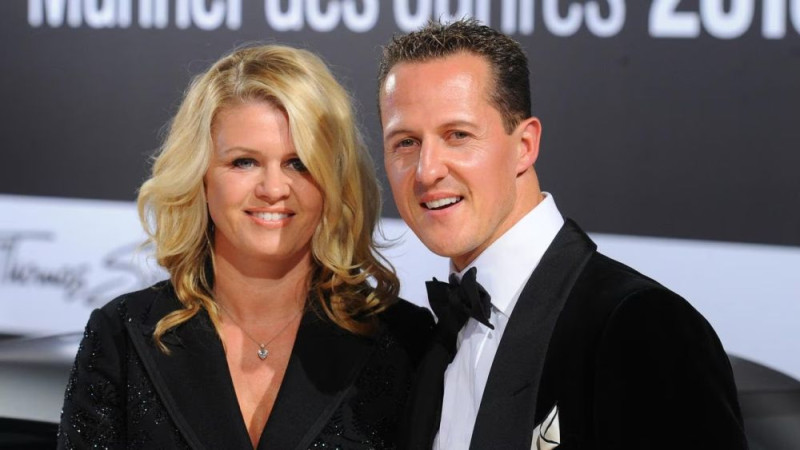 Šūmaheru ģimene pēc datu zādzības sašaurina uzticības personu loku