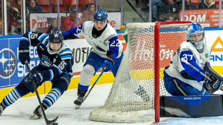 Tralmakam punkts AHL un 12. uzvara pēc kārtas, aizsargam Bulānam trīs punkti QMJHL