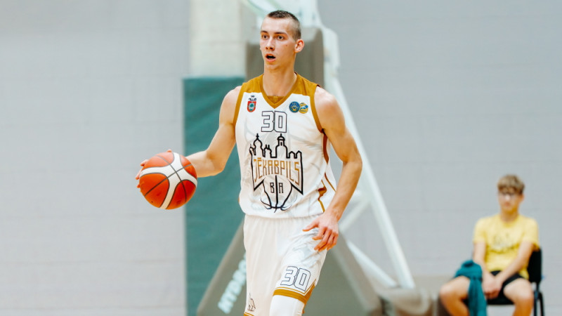 Divu zemgroza tēvoču iztrūkums neliedz "Jēkabpilij" nokārtot desmito uzvaru