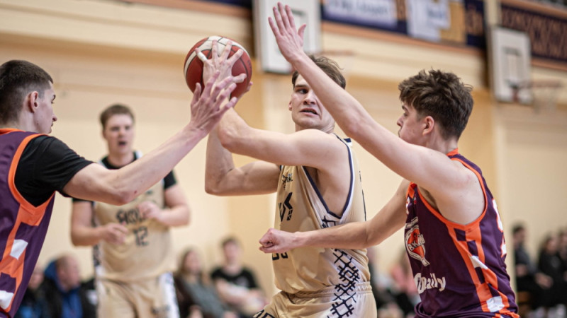 Lietuvas - Latvijas reģionālā kausa pirmo kārtu pārvar piecas Latvijas komandas (labots)