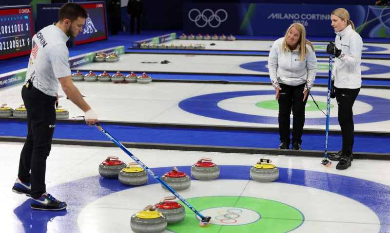 Kērlinga saldajā ēdienā divi spraigi un izšķiroši Itālijas un ASV dueļi vienā dienā