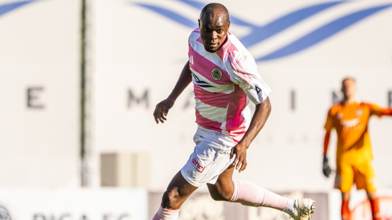 Mankendā no Virslīgas čempioniem pārceļas uz sīvākajiem konkurentiem