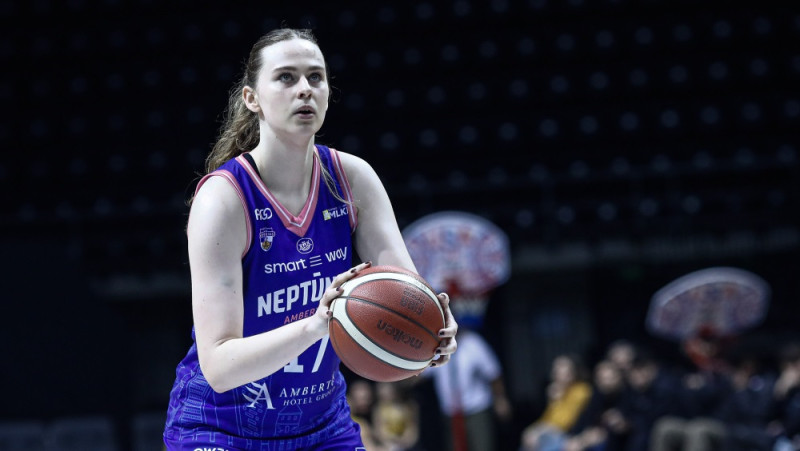 Kate Vilka un Anna Liepiņa neapturamas Karalienes kausa pusfinālā