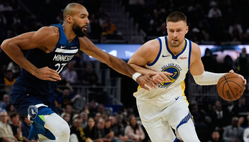 Porziņģis aizvada savu līdz šim rezultatīvāko spēli "Warriors" kreklā